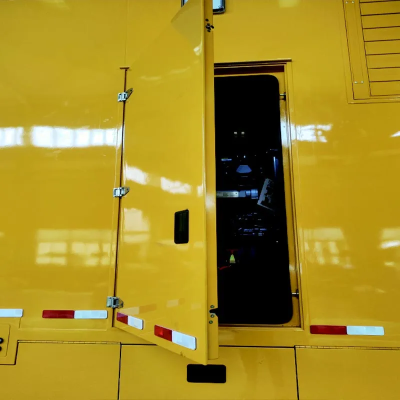 Pintu Buai untuk Lori Van